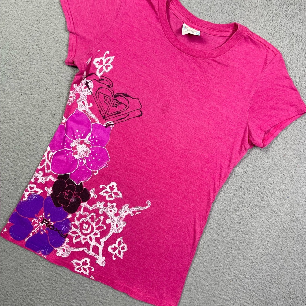 Vintage y2k Roxy flower T-shirt